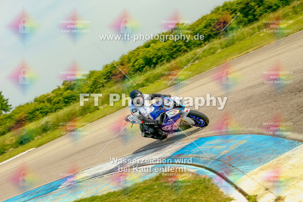 _MOT1270 | Hier findet Ihr Bilder von Touristenfahrten auf der Nürburgring Nordschleife oder von anderen Veranstaltungen die ich besucht habe. Viel Spass beim Durch Schauen 