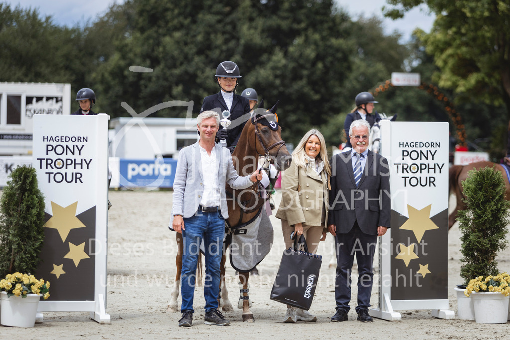 240713_BHO_PonyTrophy-413 | Deine schönsten Turniermomente als professionelle Fotos! Entdecke hochwertige Pferdesport-Fotografie im Online-Shop. Jetzt Fotos finden & bestellen!