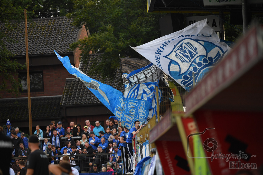 SV Meppen-VfB Lübeck | Herren Regionalliga Nord; SV Meppen (blau)-VfB Lübeck (weiß) am 01.08.2025 in Meppen (Hänsch-Arena), Photo: Philip Eiben 2025 - Realisiert mit Pictrs.com