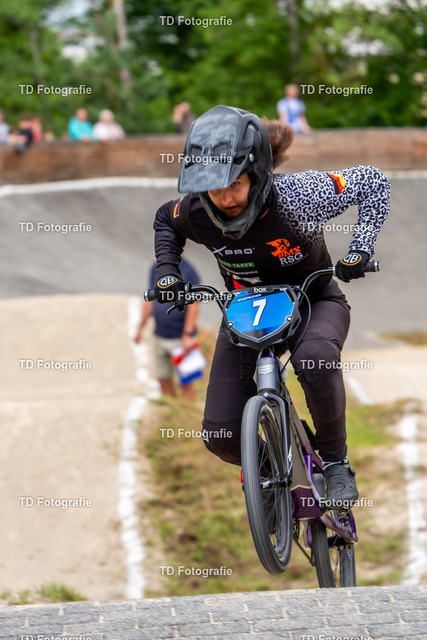 BayBMX2026-06220 | Fotogalerie von Thomas Dettweiler mit Eventbildern und lizenzfreien Fotos. Perfekt als Wandbild, für Büro, Website oder private Nutzung. - Realisiert mit Pictrs.com