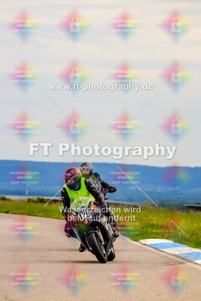 MotoTeam-2937 | Hier findet Ihr Bilder von Touristenfahrten auf der Nürburgring Nordschleife oder von anderen Veranstaltungen die ich besucht habe. Viel Spass beim Durch Schauen 