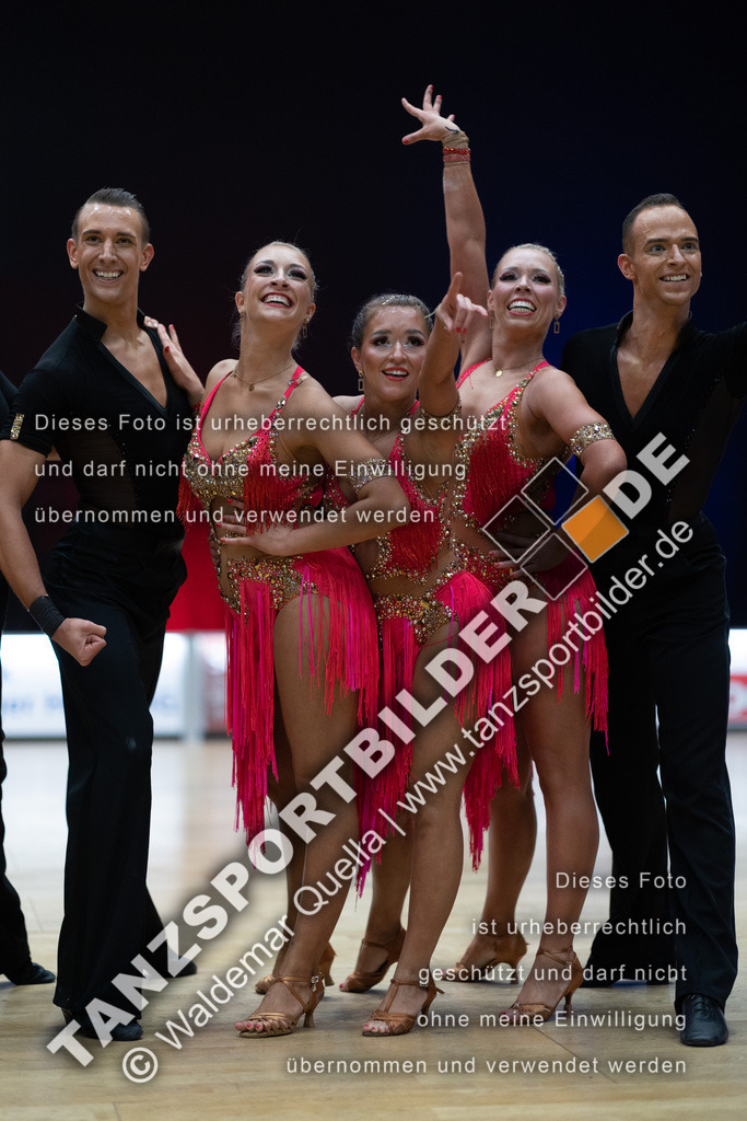 20230114-10451 | Hier finden Sie Tanz Bilder vom Latein und Standard Formationen tanzen. Sportbilder vom Tanzsport. Schöne Fotos und von Weltmeisterschaft, Europameisterschaft, Bundesliga, Regionalliga, Oberliga und Landesliga sowie von GOC Stuttgart, DanceComp, WM Bremen