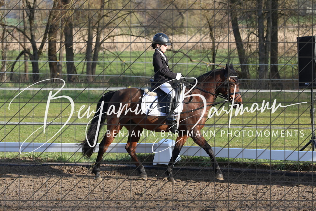 AZ2A2441 | Benjamin Bartmann Photomoments