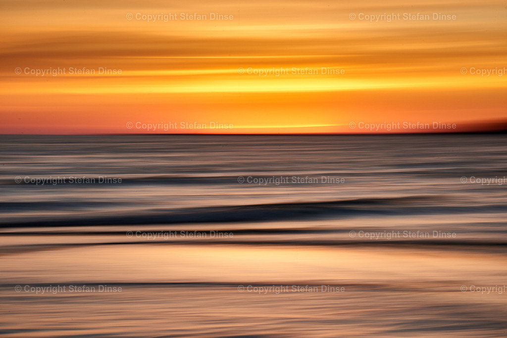 _DSC1233 1 | Findlinge im Eis, Zeesenboote bei der Traditionsregatta, eine Seebrücke im Sonnenaufgang - mit den Bildern aus dieser Galerie erhalten Sie wunderschöne Aufnahmen über das ganze Jahr. Ein tolles Produkt zum Verschenken, Werben oder zum Träumen vom nächsten - Realisiert mit Pictrs.com