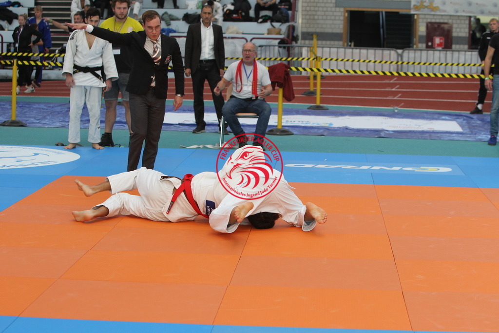 JT6F0329 | Fotos vom Adler Cup - Pictures from Adler Cup

Hier findet Ihr alle Eindrücke und großen Momente der Adler Cup Wochenenden. Here you will find all impressions and great moments of the Adler Cup weekends. - Realisiert mit Pictrs.com