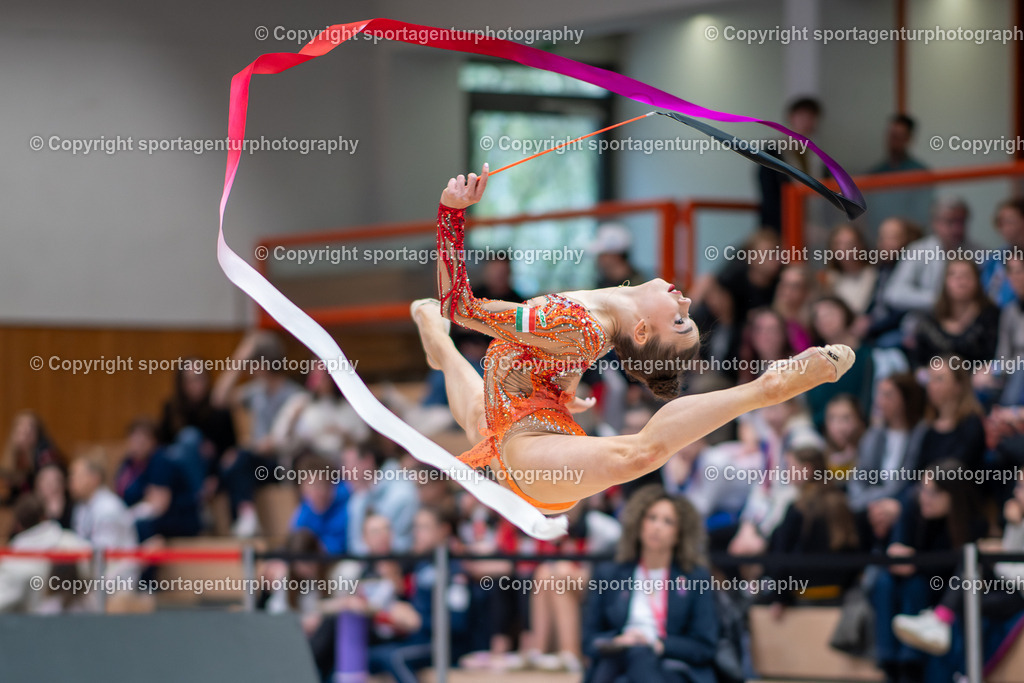 85B_7659 | HUN Elena Vukmir Gymnastik International 2026 in der Sporthalle Schmiden in Fellbach (Deutschland).Foto: Klaus Gruber / sportagenturphotography - Realisiert mit Pictrs.com