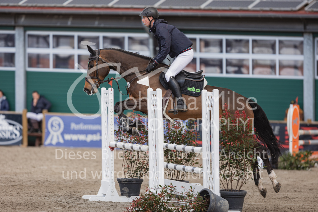 230411_Mühlen_02SprPf-A-263 | Deine schönsten Turniermomente als professionelle Fotos! Entdecke hochwertige Pferdesport-Fotografie im Online-Shop. Jetzt Fotos finden & bestellen!