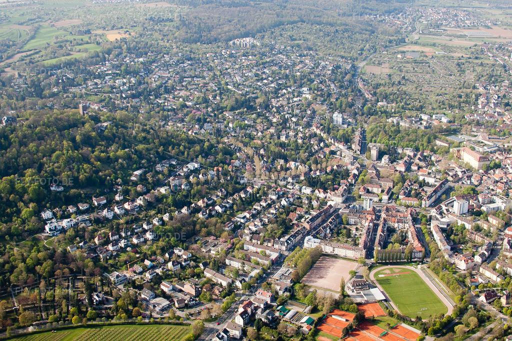Luftbild: Durlach, Turmberg im Ortsteil Durlach in Karlsruhe im Bundesland Baden-Württemberg in Deutschland. Foto: IMG_26040.jpg vom 23.04.2010 durch Werner Riehm/FLY-FOTO.de