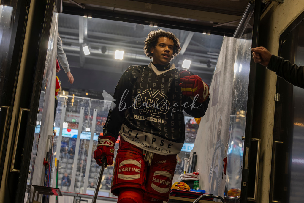 EHCB vs SCB 20260312_wb-3853 | Sportbilder, Sportfotograf, Hochzeits- und Eventfotografin, Flugshows, Portraits und Tiershooting, Aviation, Downhill, Nationalleague, Swissleague, International