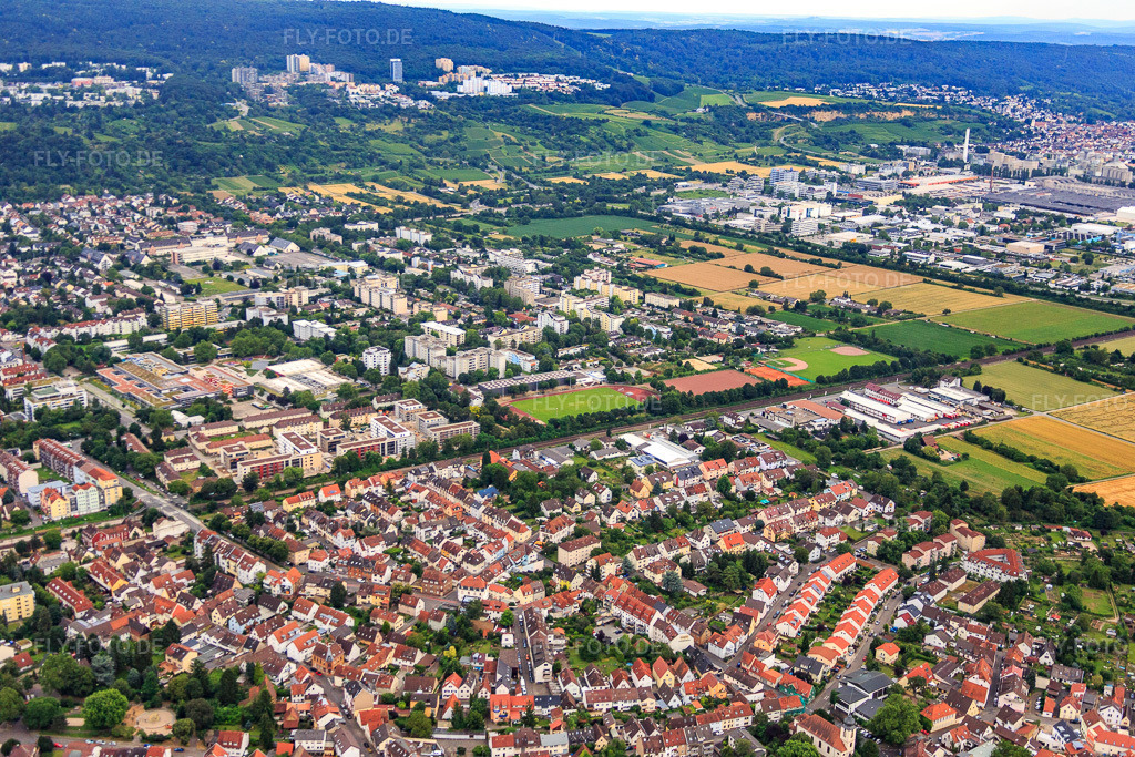 Luftbild: Hardtstr im Ortsteil Kirchheim in Heidelberg im Bundesland Baden-Württemberg in Deutschland. Foto: IMG_090833.jpg vom 04.07.2016 durch Werner Riehm/FLY-FOTO.de