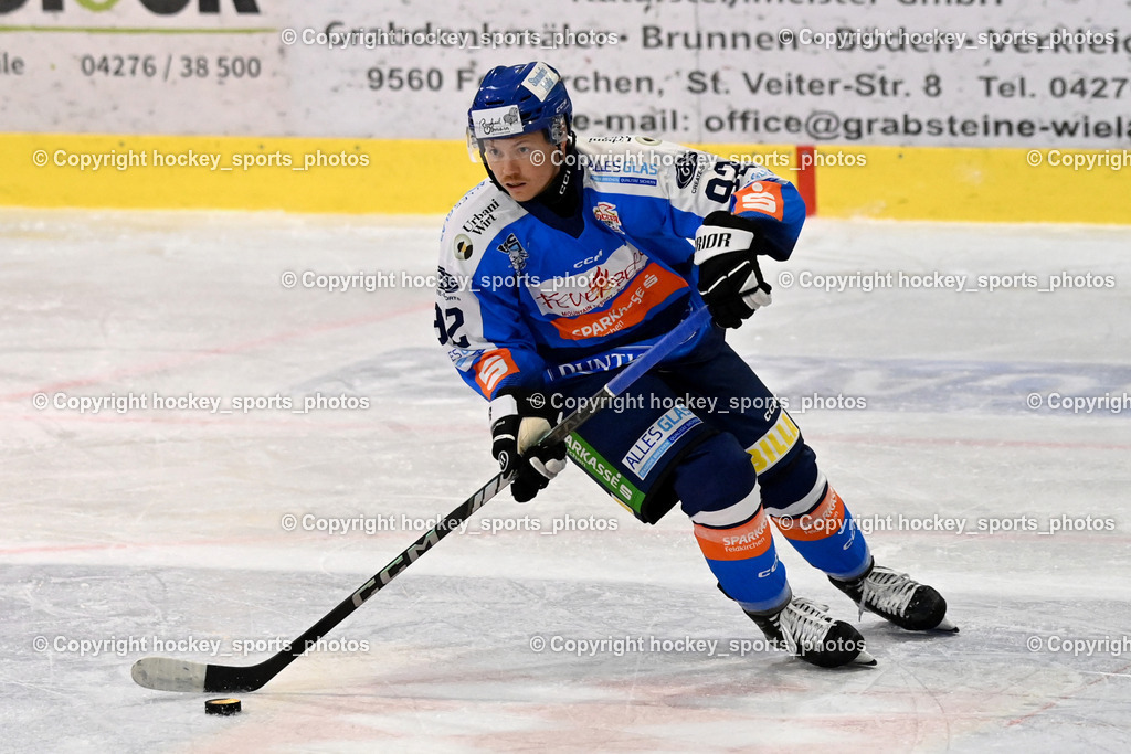 ESC Sparkasse Steindorf vs. LE Kings | #92 Ratz Patrick ESC Steindorf, ESC Sparkasse Steindorf vs. LE Kings, ESC Sparkasse Steindorf vs. LE Kings am 01.11.2025 in Steindorf (Ossiachersee Halle), Austria, (Photo by Bernd Stefan)