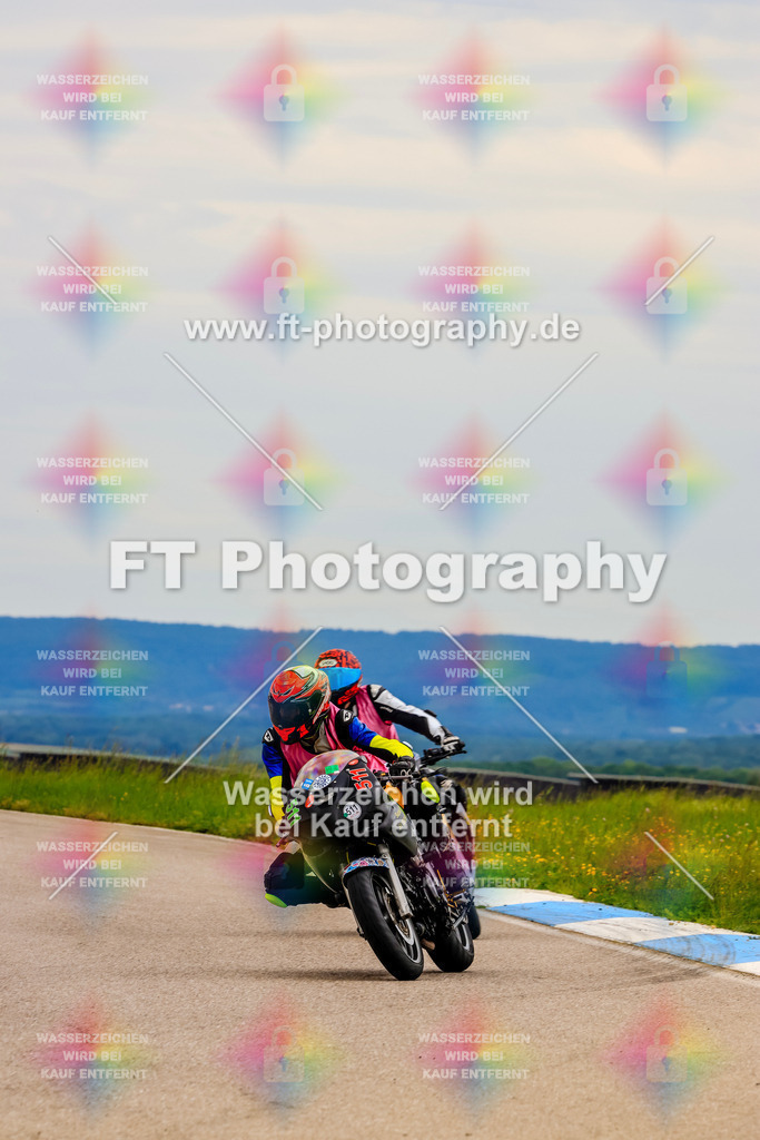 MotoTeam-2959 | Hier findet Ihr Bilder von Touristenfahrten auf der Nürburgring Nordschleife oder von anderen Veranstaltungen die ich besucht habe. Viel Spass beim Durch Schauen 