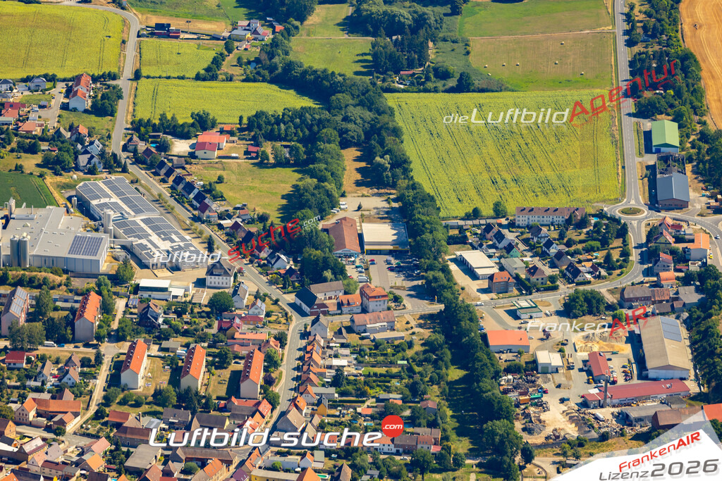 Das Luftbild der Stadt Bad Bibra wurde 2022 vom Flugzeug heraus erstellt (keine Drohnen-Aufnahmen) Aufnahmehöhe ca.450 Meter- hohe Bildauflösung und Druck-Qualität. Garantiert!