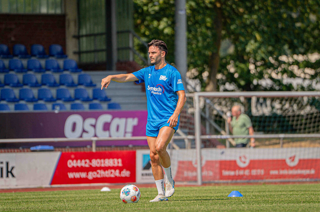 Fußball I Herren I Saison 2026-2027 I Trainingauftakt BW Lohne  I 28849 | jns.sportfotos - Realisiert mit Pictrs.com