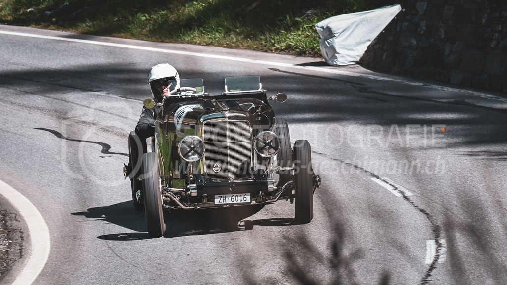 19. Arosa ClassicCar 2023 - 2. September 2023 | 19. Arosa ClassicCar 2023
Arosa, Schweiz
Jäger Harry aus Weisslingen mit der Startnummer 118 in einem Alvis 12/70 Sport Special, Jahrgang 1938, in der Klasse Alpine Performance.
@arosaclassiccar, @arosa.official, #arosaclassiccar, #arosa, #76curves, #classiccar
Bild: Sportfotografie Markus Aeschimann | www.markus-aeschimann.ch - Realisiert mit Pictrs.com