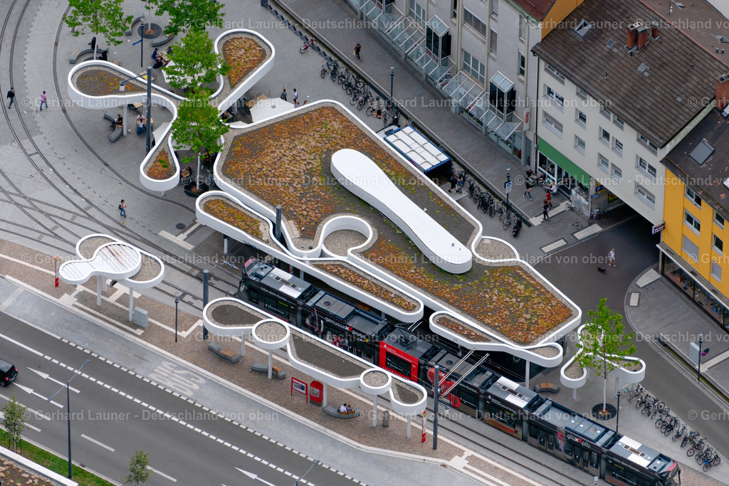 4032851 | Straßenbahnhaltestelle Europaplatz,  Freiburg im Breisgau