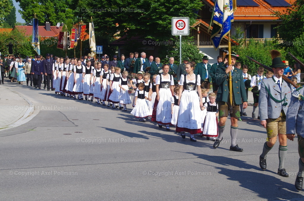 IMGP3161 | fotografiert von Axel PollmannLeonhardi Wallfahrt Benediktbeuern und Murnau, Fronleichnam, Fasching, Landschaft im Loisachtal und Benediktbeuern  - Realisiert mit Pictrs.com