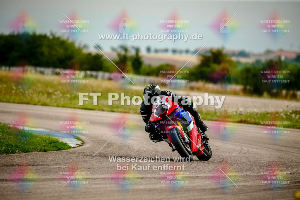 Chambley Juli-2382 | Hier findet Ihr Bilder von Touristenfahrten auf der Nürburgring Nordschleife oder von anderen Veranstaltungen die ich besucht habe. Viel Spass beim Durch Schauen 