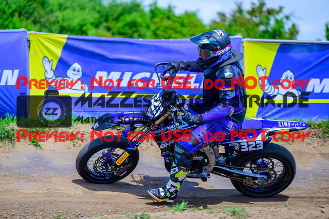 MaZZes_FotoMatrix_240622_6021986_3121 | UE40