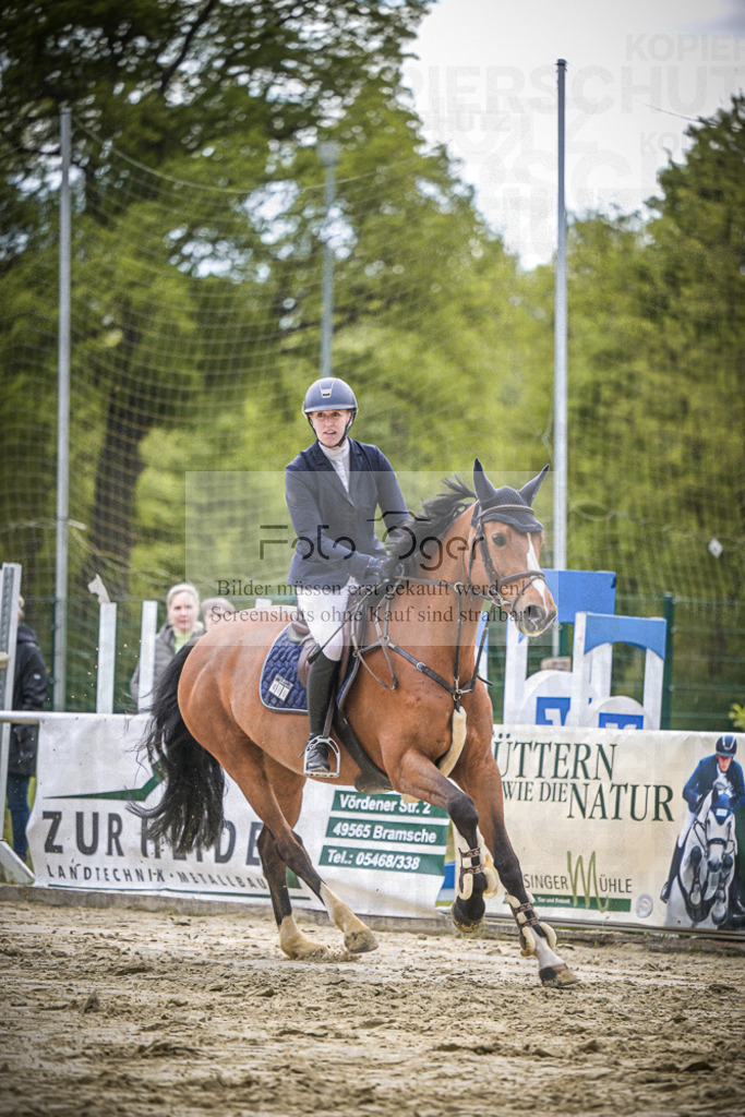 DOS_1632 | Entdecke hochwertige Reitturnierfotos von Foto Oger. Professionell, emotional und authentisch – jetzt Lieblingsmomente im Shop bestellen.Deutschlandweite Turnierfotografie. - Realisiert mit Pictrs.com