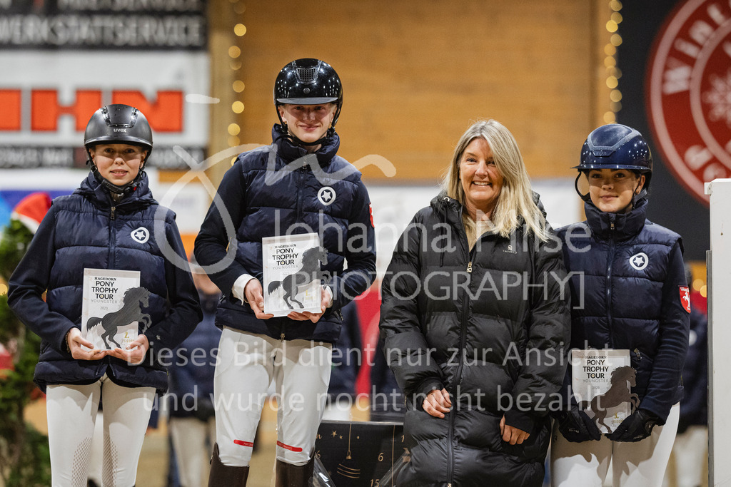 231118_PonyTrophy-344 | Deine schönsten Turniermomente als professionelle Fotos! Entdecke hochwertige Pferdesport-Fotografie im Online-Shop. Jetzt Fotos finden & bestellen!