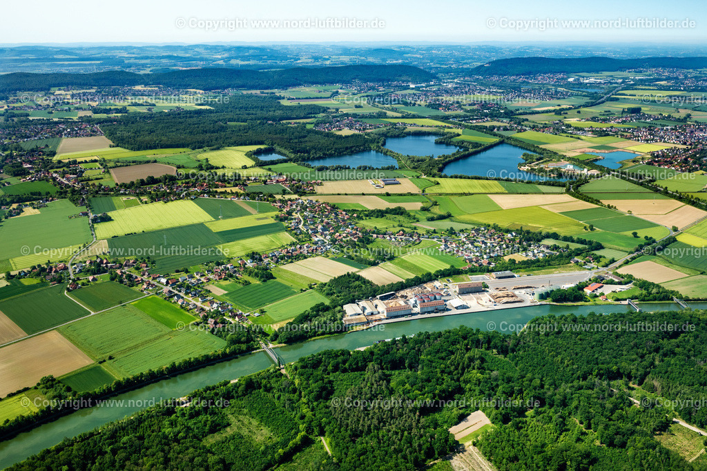 Berenbusch_Hafen_ELS_4663050623 | BERENBUSCH 05.06.2023 Schiffs- Anlegestellen am Hafenbecken des Binnenhafen am Ufer des Mittellandkanal an der Straße Hafen Berenbusch in Berenbusch im Bundesland Niedersachsen, Deutschland. // Ship moorings at the inland harbor basin on the banks of the Mittelland Canal on street Hafen Berenbusch in Berenbusch in the state Lower Saxony, Germany. Foto: Martin Elsen