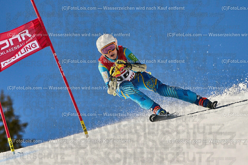 ALP4630_WCM-SuperGiant_Kat-C_Peneva Tetiana | (C)FotoLois.com, Alois Spandl, World Criterium Masters Ski Alpin 2023 Hochkar, SuperGiantSlalom, Kategorie C, Mi 22. März 2023.