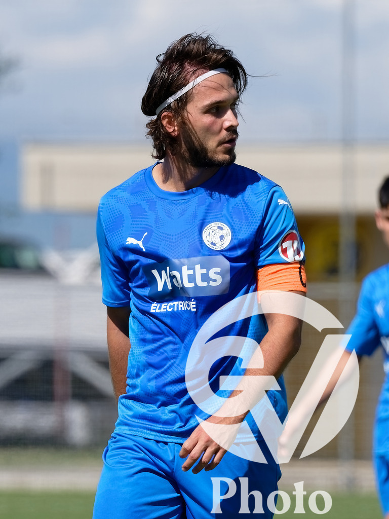 FC Vernier  v UGS FC  - 2eme ligue inter  | Geneva, Switzerland - April 19 : during the 2eme ligue inter  match between FC Vernier  and UGS FC  at Stade de Vernier on April 19 , 2026 in Geneva, Switzerland.