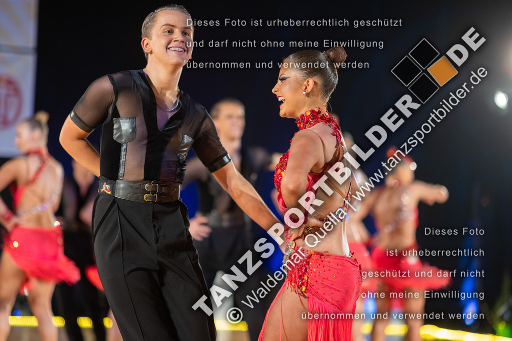 20260321-10996 | Hier finden Sie Tanz Bilder vom Latein und Standard Formationen tanzen. Sportbilder vom Tanzsport. Schöne Fotos und von Weltmeisterschaft, Europameisterschaft, Bundesliga, Regionalliga, Oberliga und Landesliga sowie von GOC Stuttgart, DanceComp, WM Bremen