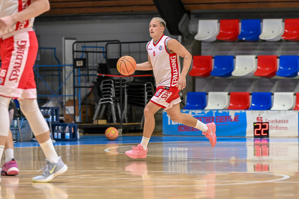 rsk_013 | Fotos von Basketballspielen aus dem Raum NRW fotografiert von Gero Mueller-Laschet und Daniel Schaefer - Realisiert mit Pictrs.com