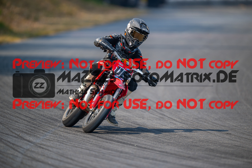 MaZZes-Fotomatrix-20260816-615293 | ROOKIES