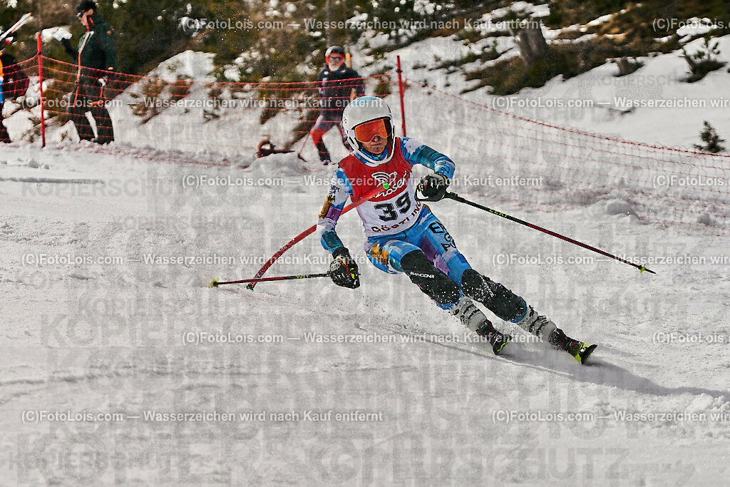 ALS1326_WCM-SL-II_Kat-C_Tumova Dagmar | (C)FotoLois.com, Alois Spandl, World Criterium Masters Ski Alpin 2023 Hochkar, Slalom, Kategorie C, Di 21. März 2023.