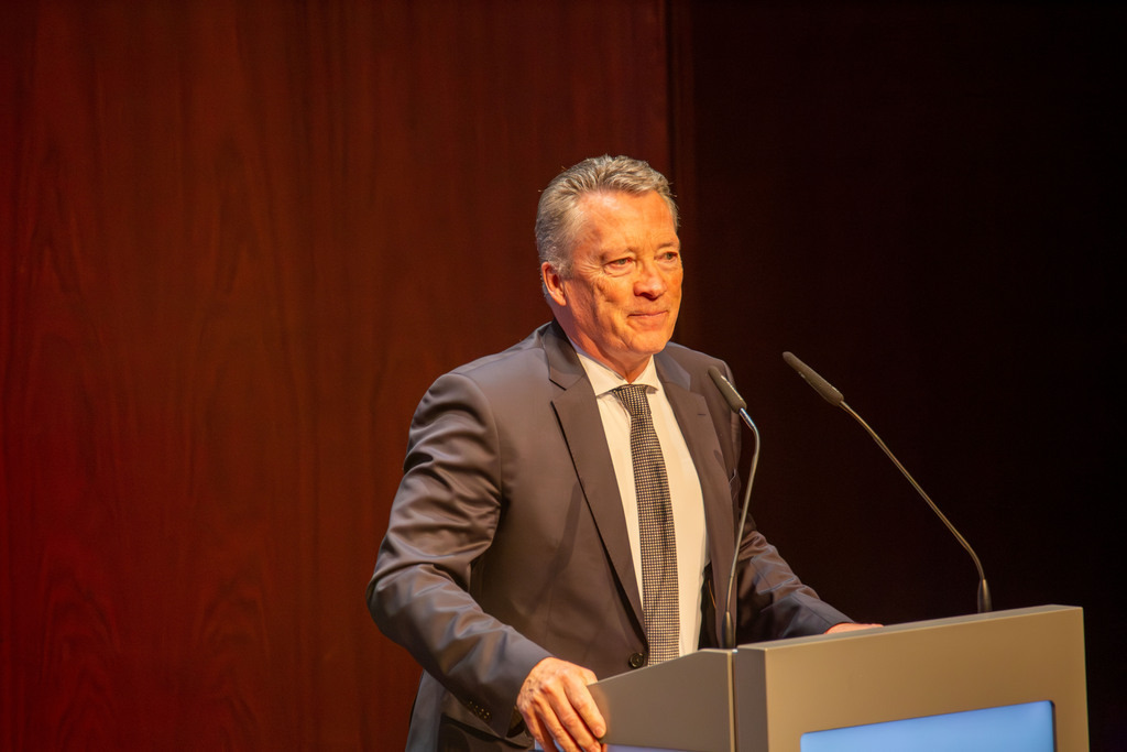 Rosengarten Mannheim: Award-Night 2024 / Sport Award Rhein-Neckar. Bild: Harold Kreis, Bundestrainer der deutschen Eishockey-Nationalmannschaft | Rosengarten Mannheim: Award-Night 2024 / Sport Award Rhein-Neckar. Bild: Harold Kreis, Bundestrainer der deutschen Eishockey-Nationalmannschaft - Realisiert mit Pictrs.com