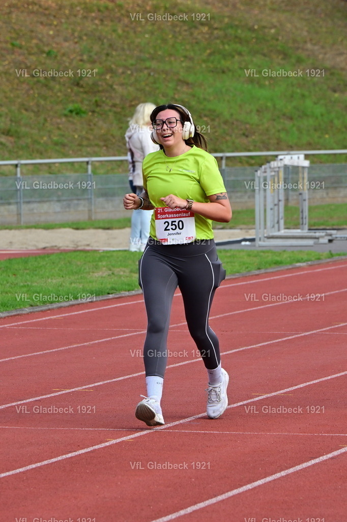 2026-08-23_Sparkassenlauf_5KM_RKrü_000415 | Die Fotografen - Realisiert mit Pictrs.com