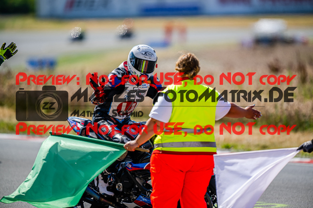 MaZZes_FotoMatrix_220724_1139 | IDM1000