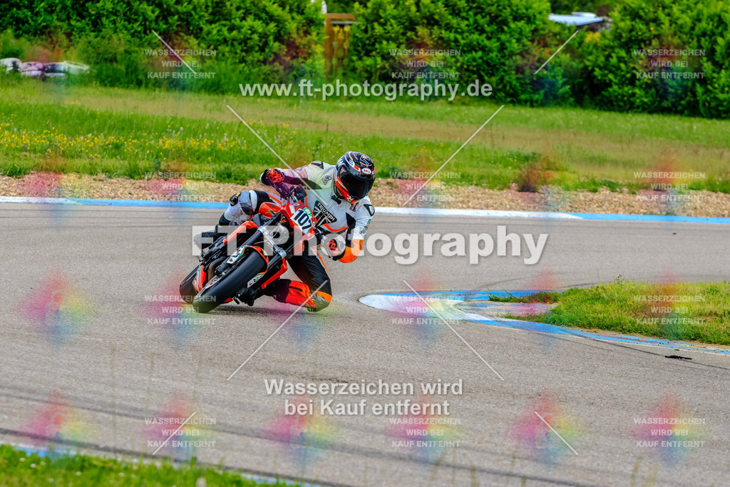 MotoTeam-8801 | Hier findet Ihr Bilder von Touristenfahrten auf der Nürburgring Nordschleife oder von anderen Veranstaltungen die ich besucht habe. Viel Spass beim Durch Schauen 