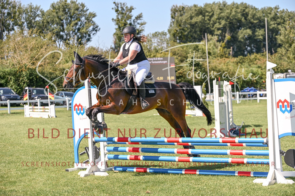 Schugtsche-Düren.2024.04-Stilspringprf.E-26 | Schugtsche Fotografie - Realisiert mit Pictrs.com