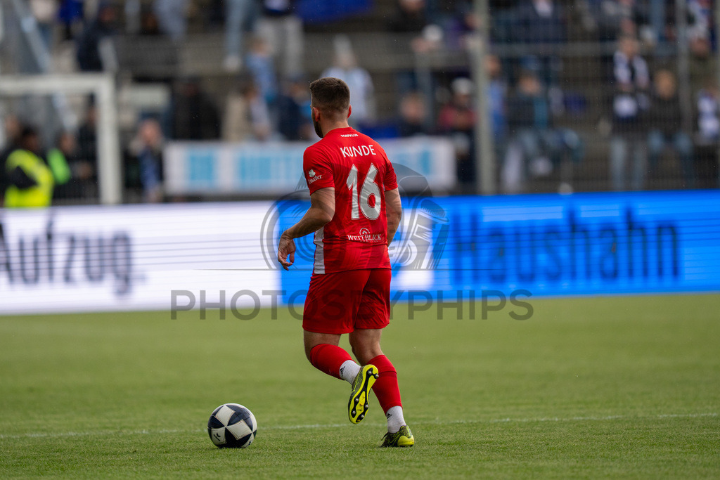 Stuttgarter Kickers vs. SG Sonnenhof Großaspach, Fussball, Regionalliga Suedwest, 34. Spieltag, 16.05.2026 | Marius Kunde (SG Sonnenhof Großaspach, #16),Stuttgarter Kickers vs. SG Sonnenhof Großaspach, Fussball, Regionalliga Suedwest, 34. Spieltag, 16.05.2026