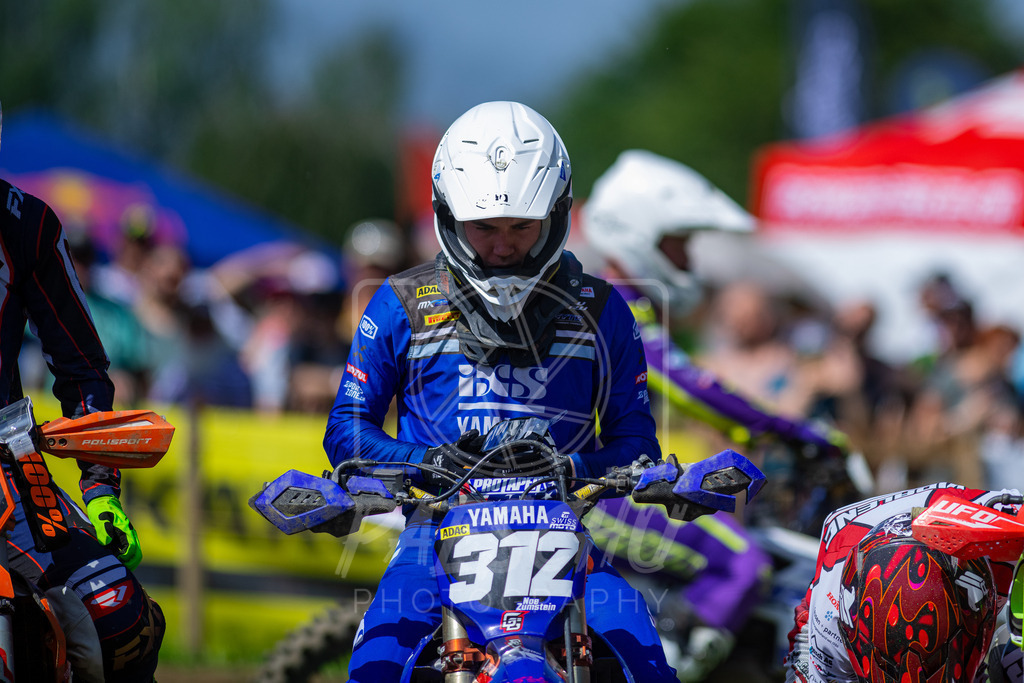 MX 2 (635) | Paeschuphoto Shop - Wer nicht sucht der auch nicht findet.Ob Motocrossbilder oder von einem besuchtem Spiel, Hauptsache Action. - Realisiert mit Pictrs.com