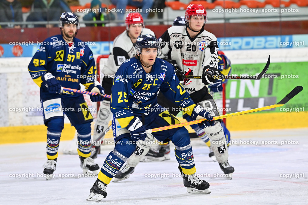 EK Zeller Eisbären vs. HDD Jesenice 1.10.2022 | #97 Widen Frederik, 25 Berger Hubert, #20 Polcs Rudolfs, 