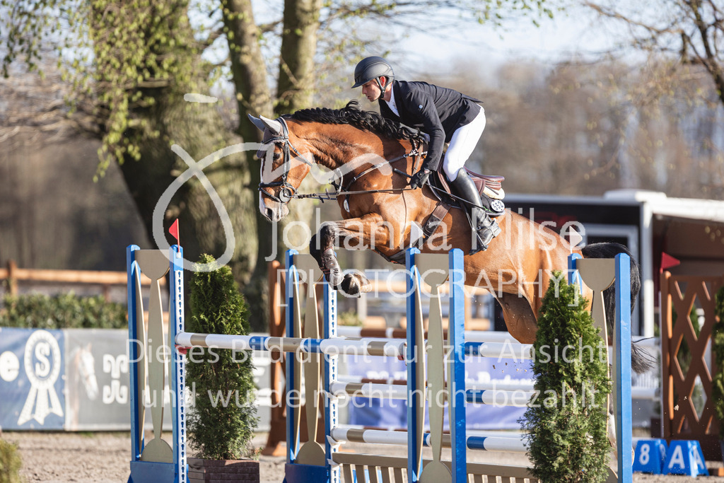 250408_Mühlen_SprPf-M-546 | Deine schönsten Turniermomente als professionelle Fotos! Entdecke hochwertige Pferdesport-Fotografie im Online-Shop. Jetzt Fotos finden & bestellen!
