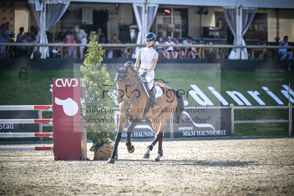 DOS_0263 | Entdecke hochwertige Reitturnierfotos von Foto Oger. Professionell, emotional und authentisch – jetzt Lieblingsmomente im Shop bestellen. - Realisiert mit Pictrs.com