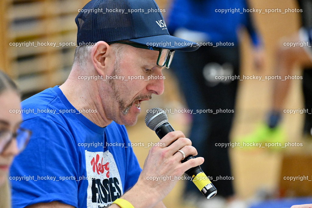 FBK Loka vs. VSV Unihockey | Roland Schurian VSV Unihockey Hallensprecher, FBK Loka vs. VSV Unihockey, FBK Loka vs. VSV Unihockey am 23.03.2025 in Villach (Ballspielhalle St. Martin), Austria, (Photo by Bernd Stefan)