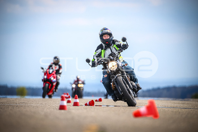 0011-260419_NOE-024_11 | Deine Full-Service-Agentur für ✔️Videoproduktionen und ✔️Motorsportfotografie Jetzt Angebot anfragen!