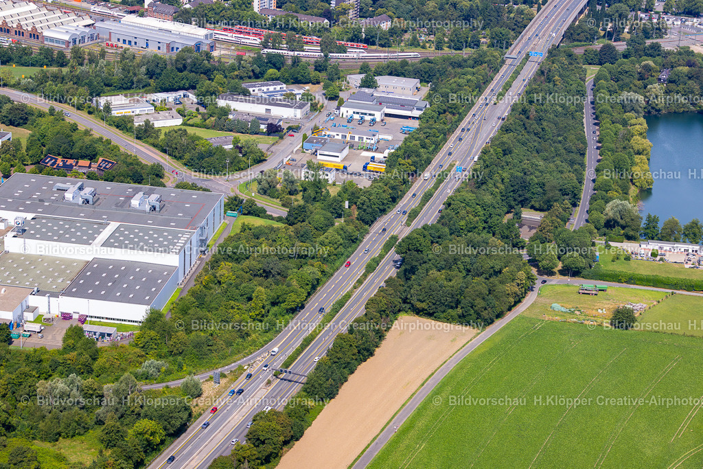 Lufbilder Krefeld-5589 | Luftbildfotografie und Luftbildfotograf Hermann Klöpper - Realized with Pictrs.com