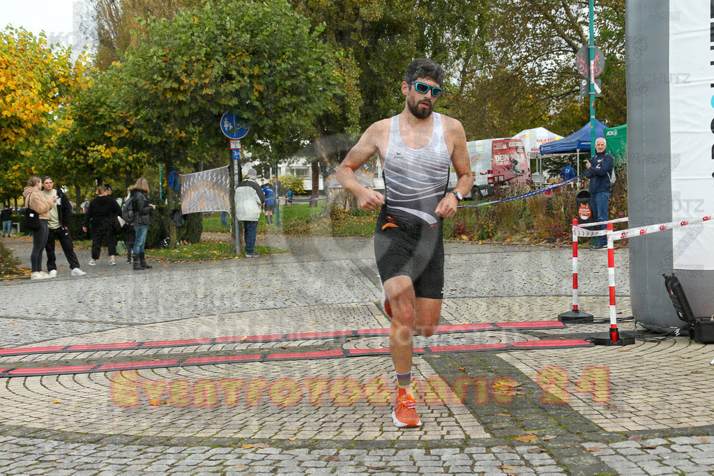241020_1008_EX1_7860 | Sportfotografie im Rhein-Sieg Kreis, Köln, Bonn, NRW, Rheinland Pfalz, Hessen, etc. Unser Tätigkeitsfeld umfasst den Laufsport vom Volkslauf über den Marathon, Duathlon, Triathon bis zum Ultralauf wie Kölnpfad Ultra oder Schindertrail.