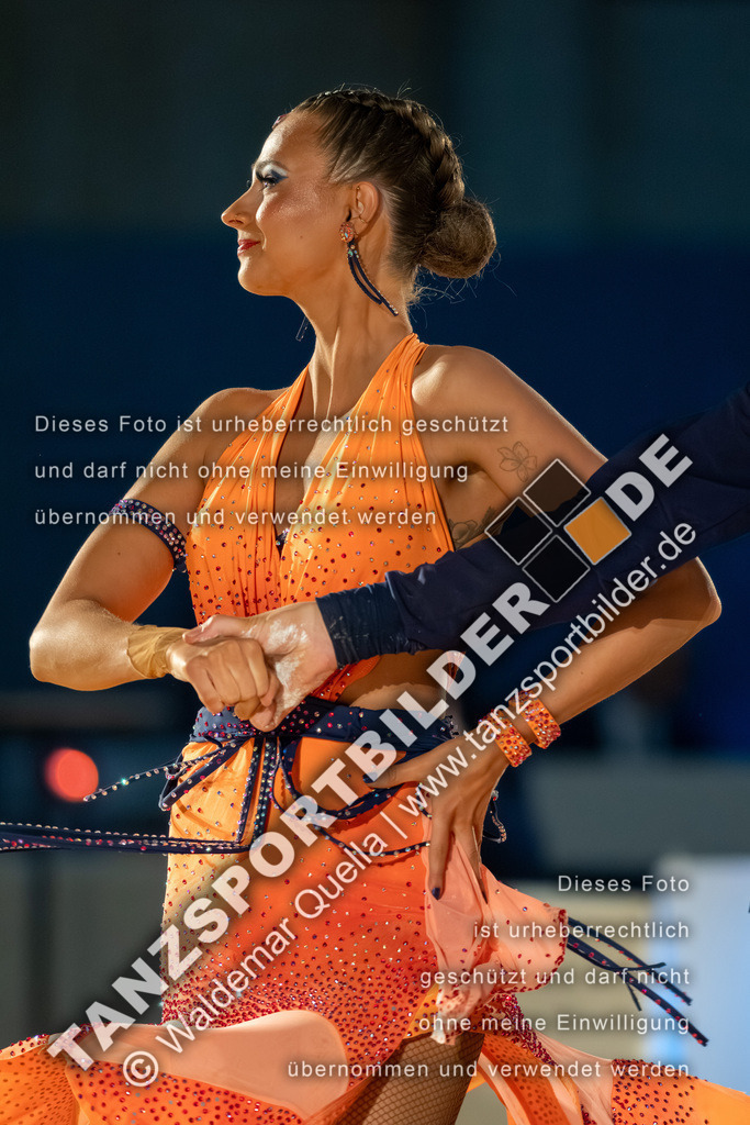 20260322-01826 | Hier finden Sie Tanz Bilder vom Latein und Standard Formationen tanzen. Sportbilder vom Tanzsport. Schöne Fotos und von Weltmeisterschaft, Europameisterschaft, Bundesliga, Regionalliga, Oberliga und Landesliga sowie von GOC Stuttgart, DanceComp, WM Bremen