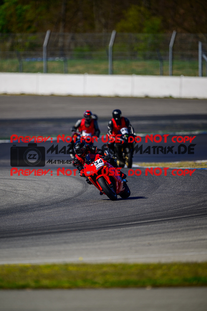 MaZZes_Fotomatrix_20250407_6007705_6890 | INST