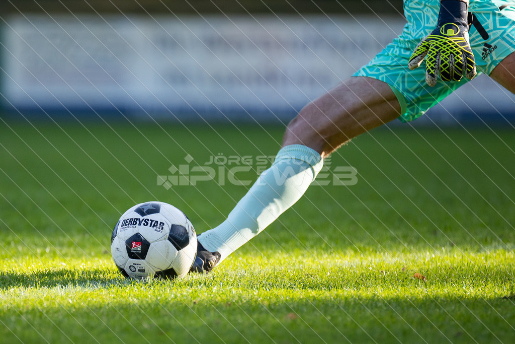 20250928_Picselweb-Fotografie_1R3_2357 | Spielszenen aus dem Spiel VfL Güldenstern Stade - Rotenburger SV. Ergebnis 0:3 - Realisiert mit Pictrs.com
