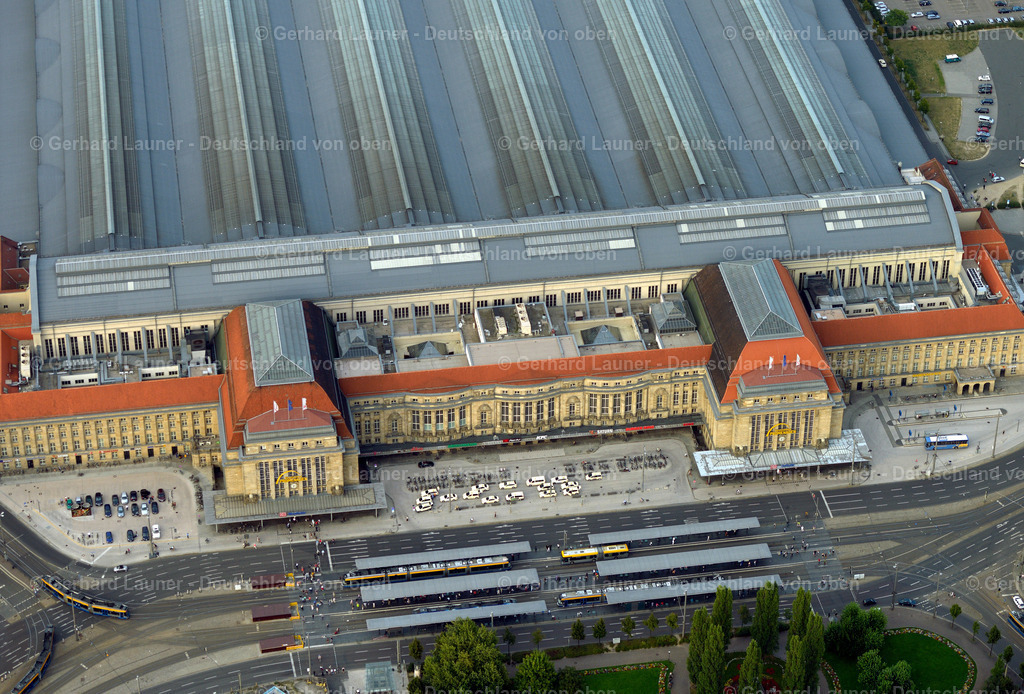 3293924 | LEIPZIG 14.09.2020 Hauptbahnhof in Leipzig im Bundesland Sachsen, Deutschland. Weiterführende Informationen bei: Deutsche Bahn AG. // Main Station in Leipzig in the state Saxony, Germany. Further information at: Deutsche Bahn AG. Foto: Gerhard Launer